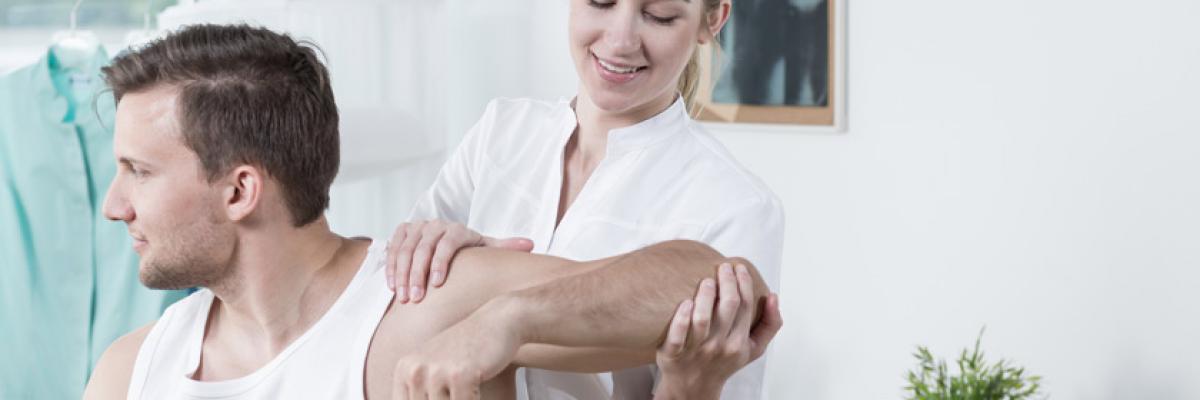 ¿Cómo abordar la tendinitis bicipital en FisioClinics Logroño?